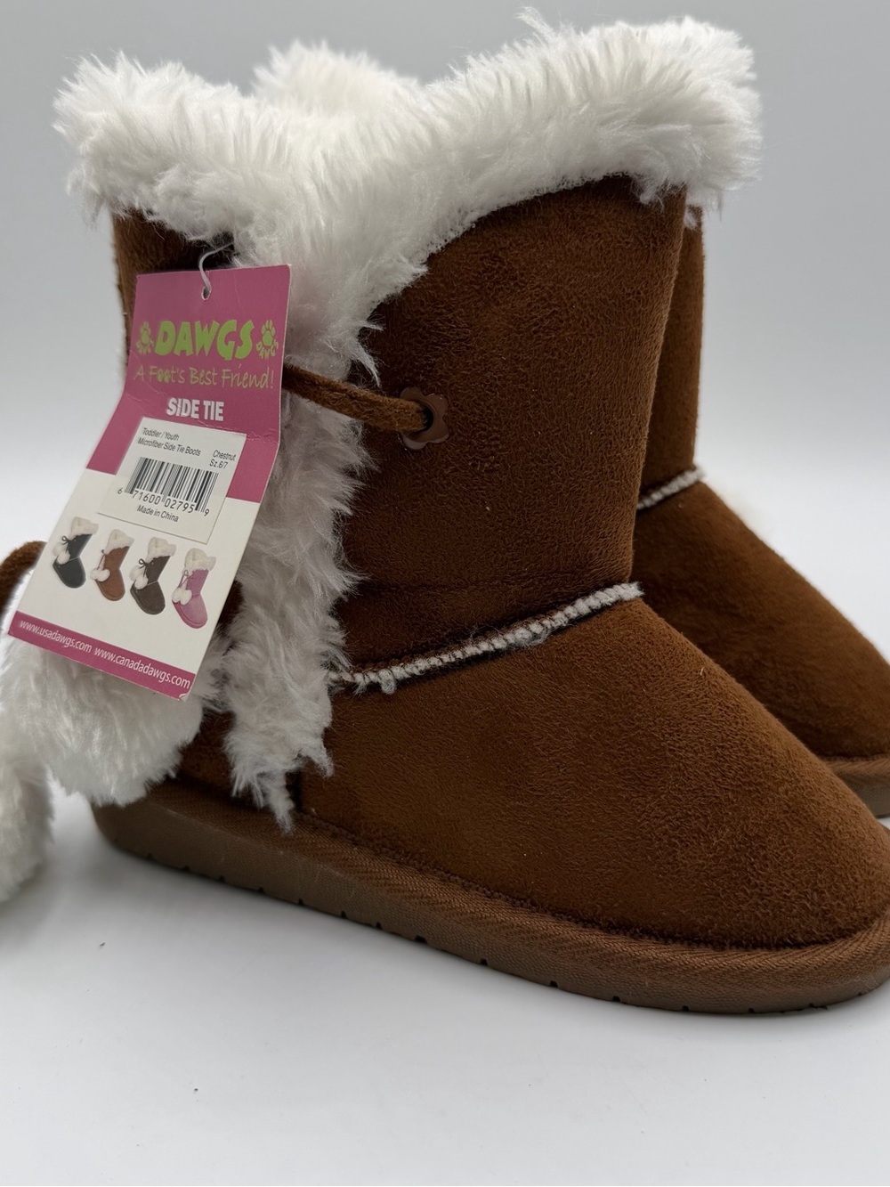 DAWGS Side Tie Boots Kids 6/7 Chestnut Faux Shearling Pom Pom NWT
